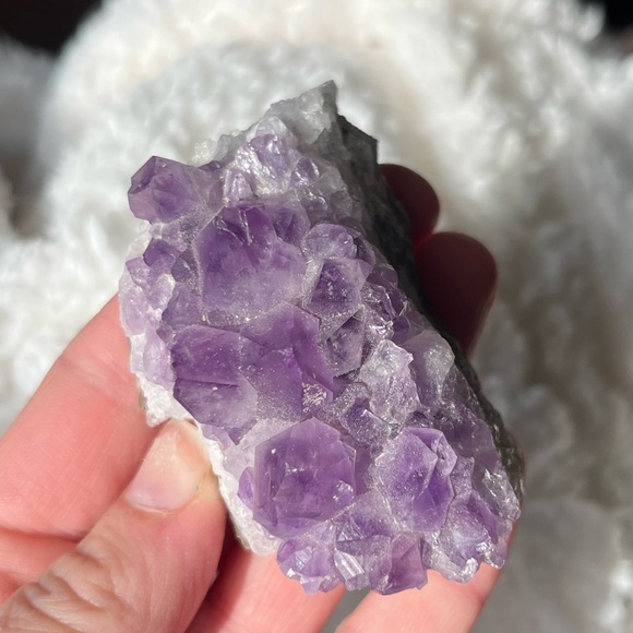 AMETHYST - Picture 6 of 8
